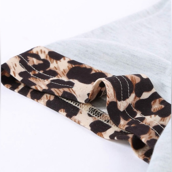 Leopard Print Accent Short Sleeve Tee - Picture 6 of 9